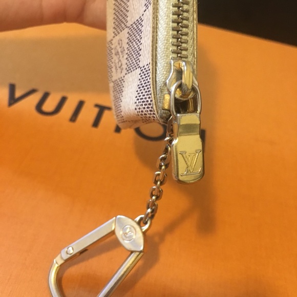 Preloved good condition LV key pouch in azur - Picture 2 of 7